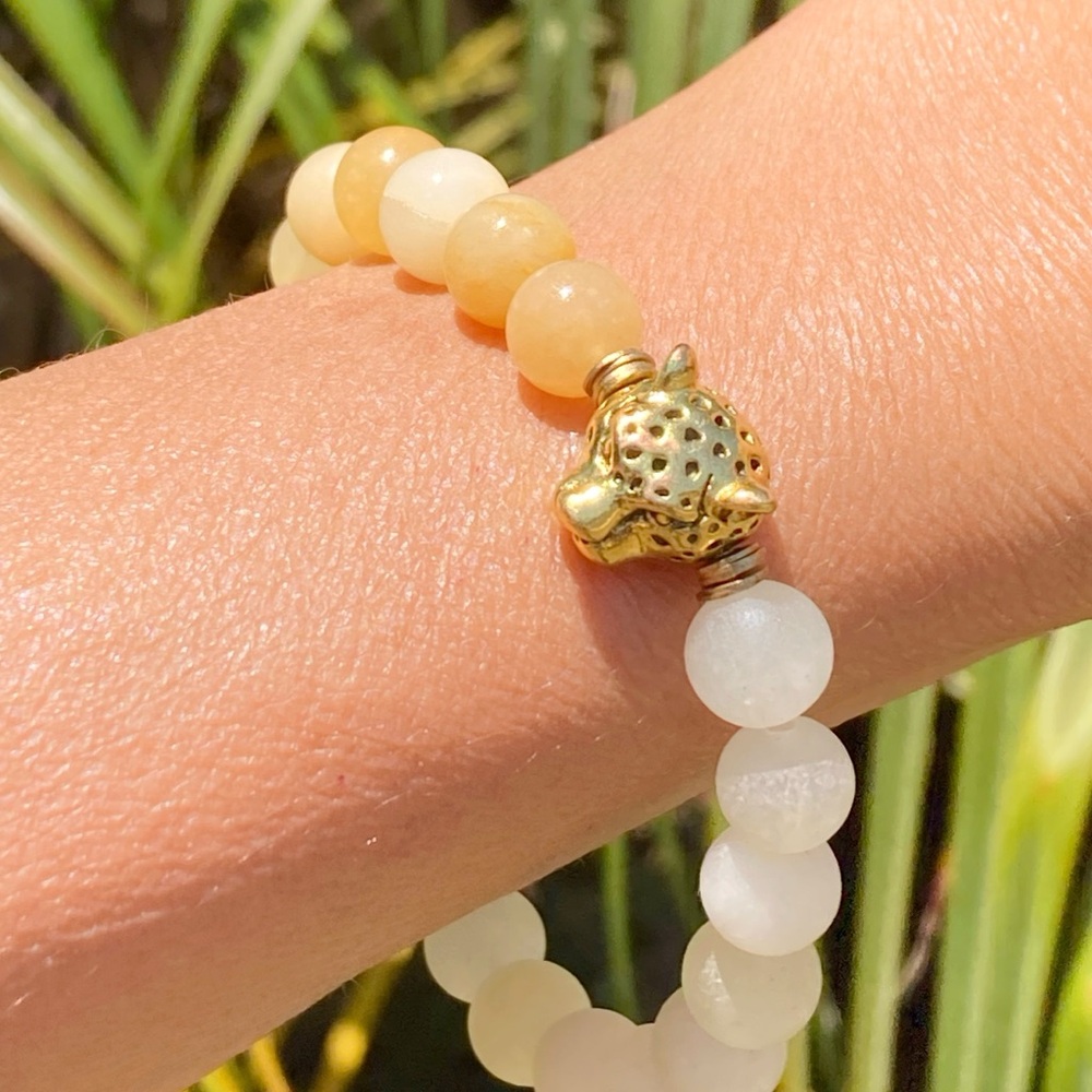 Honey Jade Jaguar Bracelet
